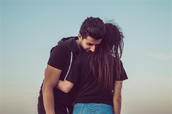 发宝宝照片配个性说说 一句话简单的晒娃句子