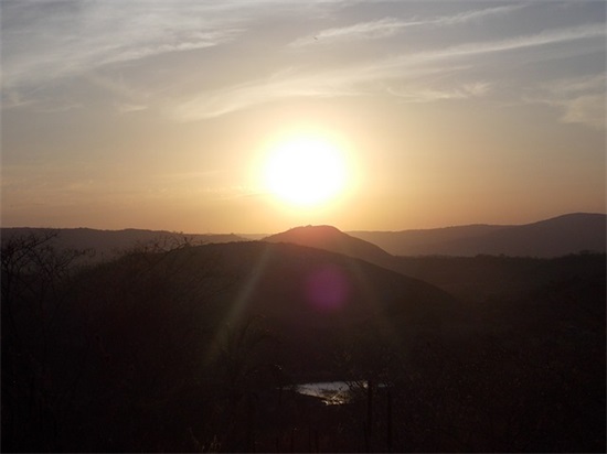 适合发朋友圈的友情句子 友情的短句朋友圈