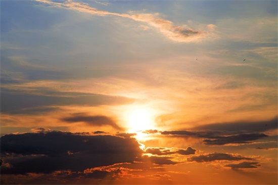 富有诗意的网游名字_寸寸青丝愁华年