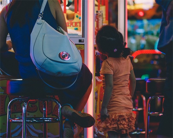 知识渊博、儒雅风趣、为人正直的男孩名字