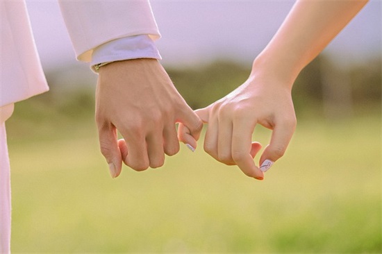 情侣一起“鸳鸯浴”时，要注意什么问题？